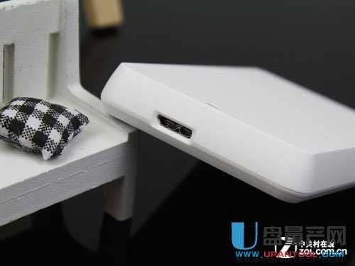 东芝USB3.0炫白北极熊袖珍移动硬盘怎么样评测