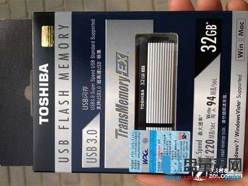 高端低价 东芝32GB USB3.0优盘京东促销 
